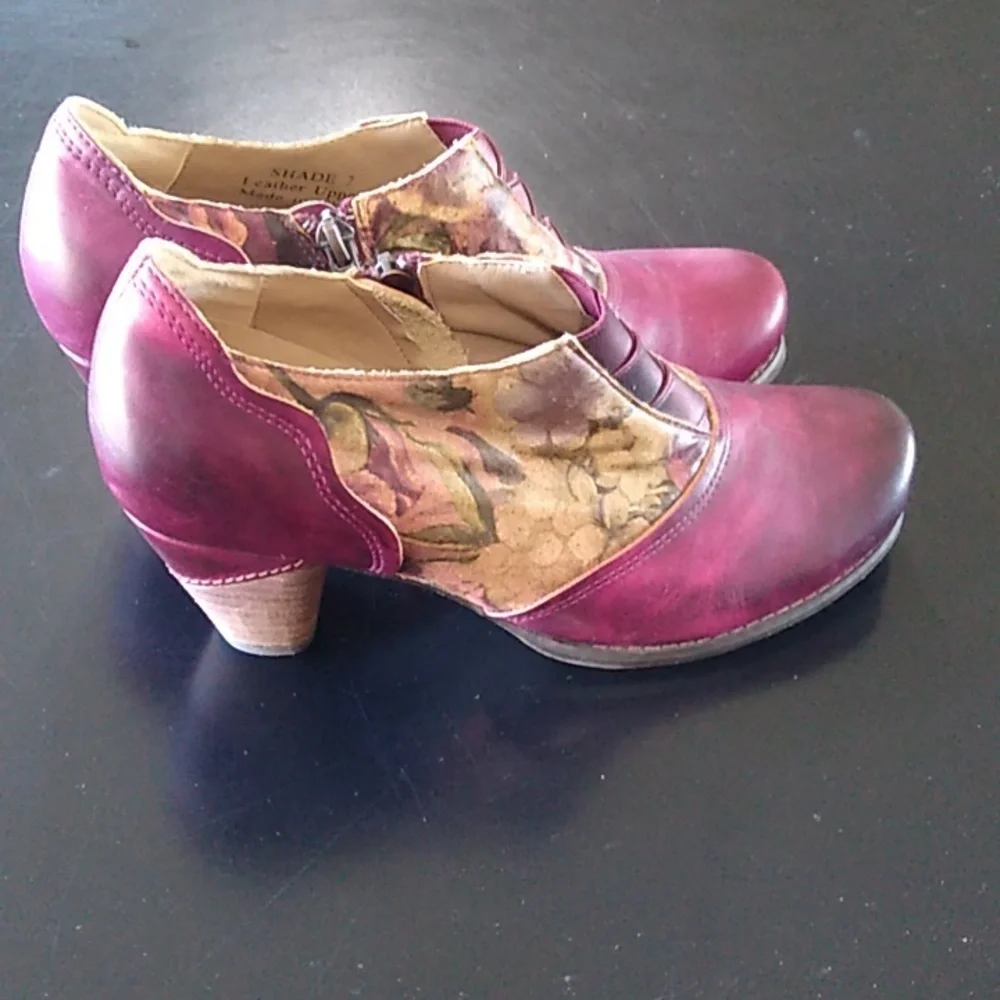 ELITE BY CORKY LEATHER ANKLE BOOTS SIZE 7 side zip plum floral color LIKE NEW - Picture 2 of 15